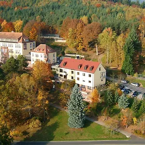 Roomingtons Franziskushoehe Hotel Lohr am Main